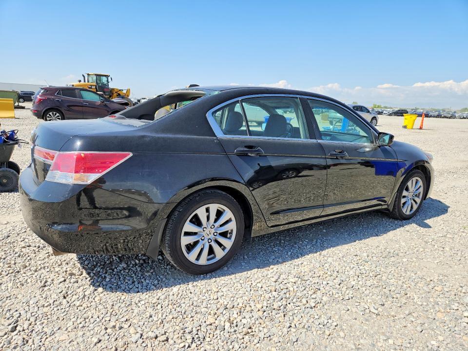 1HGCP2F8XCA144639 2012 HONDA ACCORD photo no. 3