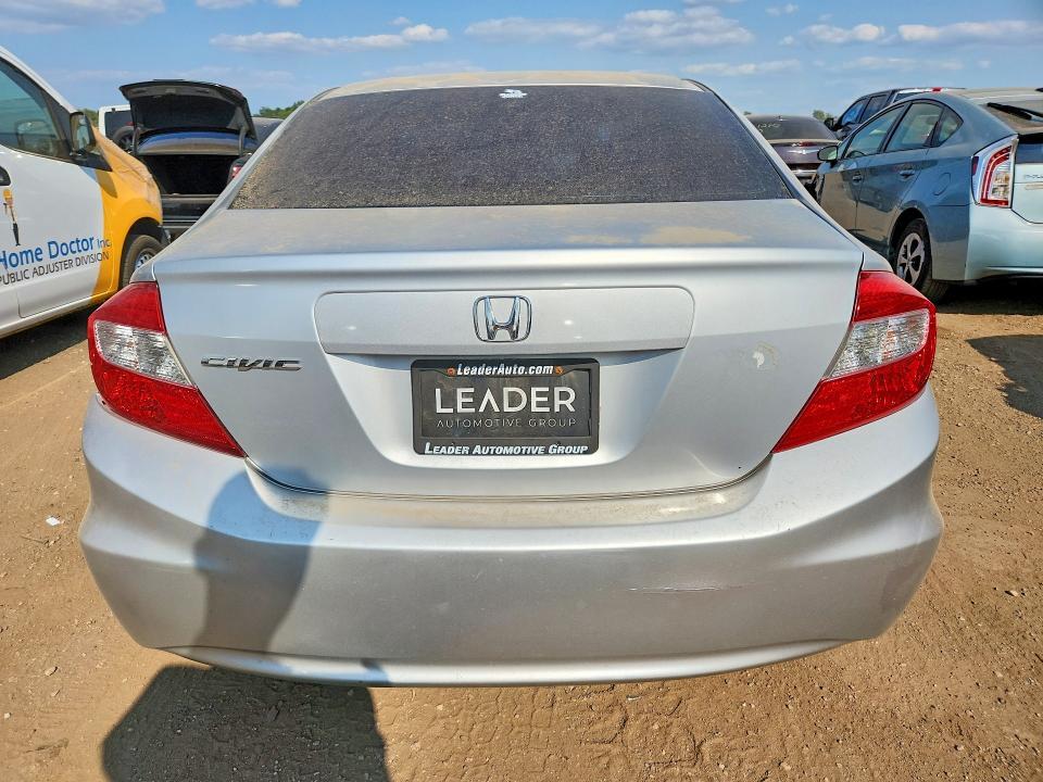 2HGFB2F52CH557786 2012 HONDA CIVIC photo no. 6