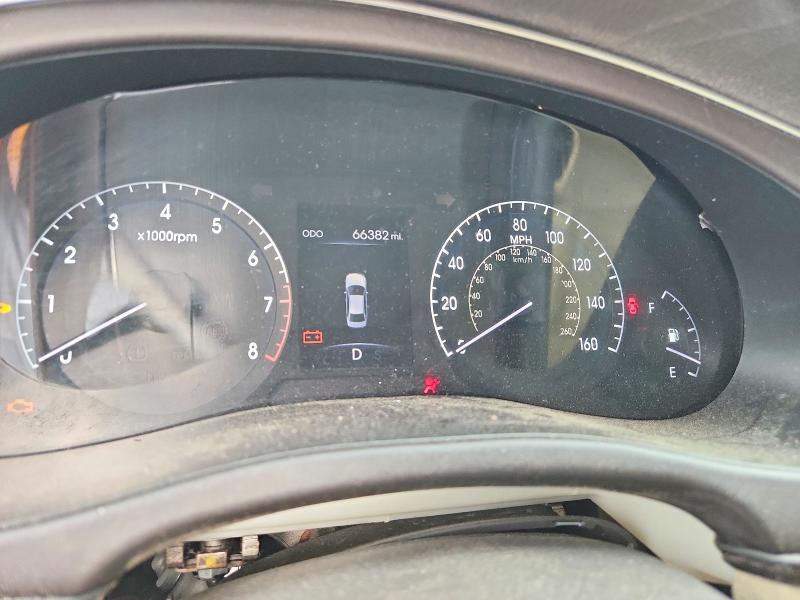 KMHGC4DF1CU155645 2012 HYUNDAI GENESIS photo no. 9
