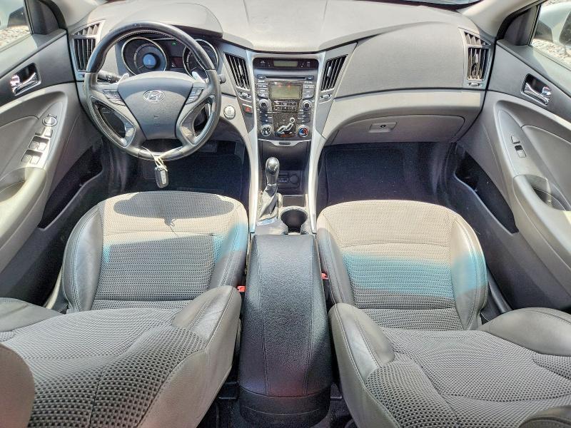 2012 HYUNDAI SONATA SE — Фото 8 из 12