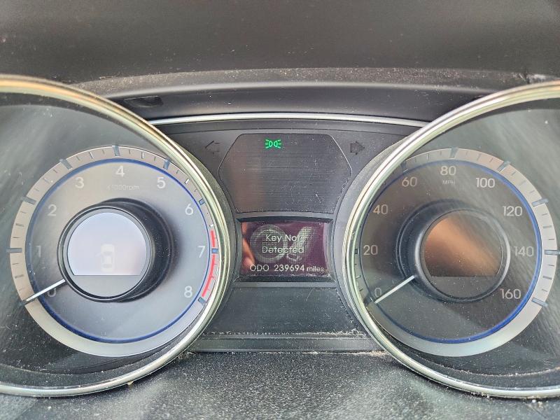 2012 HYUNDAI SONATA SE — Фото 9 из 12