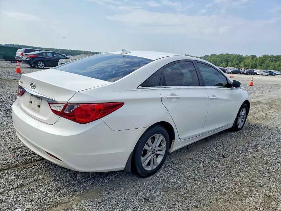 2012 HYUNDAI SONATA GLS — Фото 3 из 12