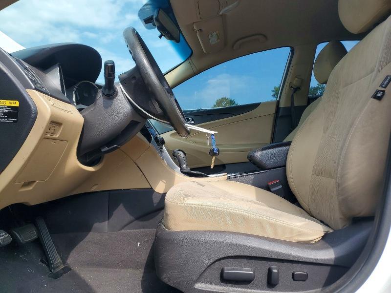 2012 HYUNDAI SONATA GLS — Фото 7 из 12