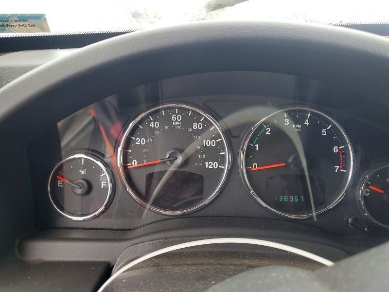 2012 JEEP LIBERTY SPORT — Фото 9 из 12