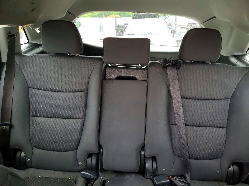 2012 KIA SORENTO LX — Фото 10 из 13