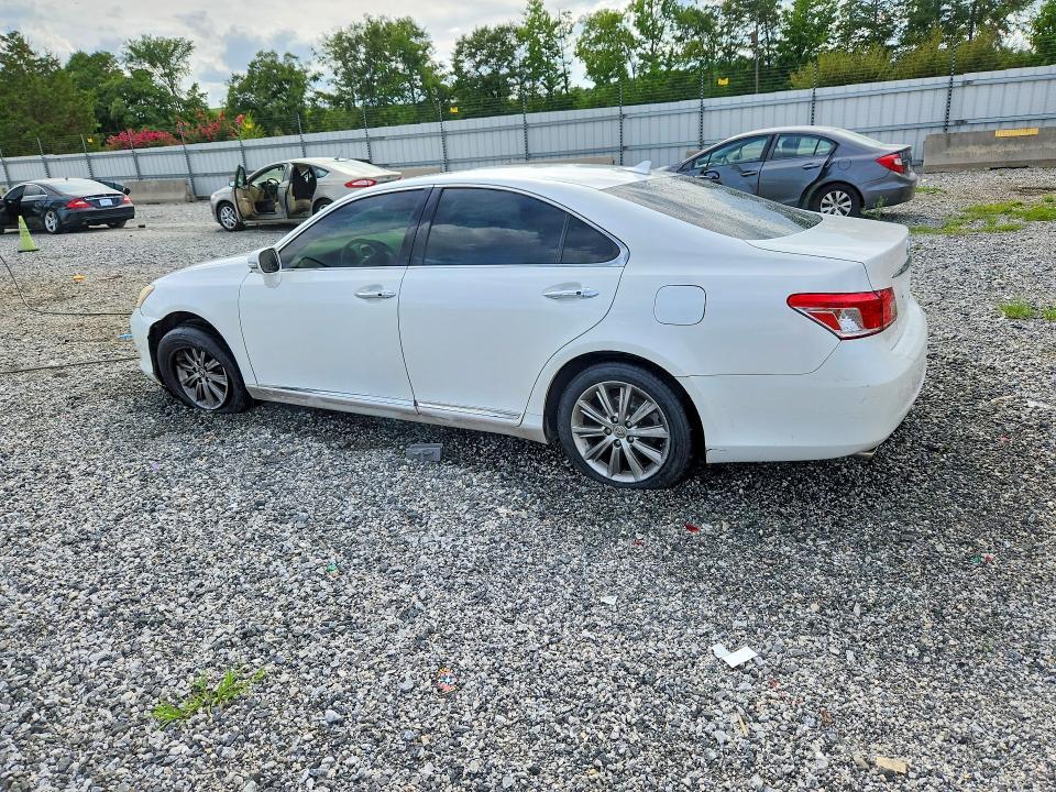 2012 LEXUS ES 350 — Фото 2 из 12