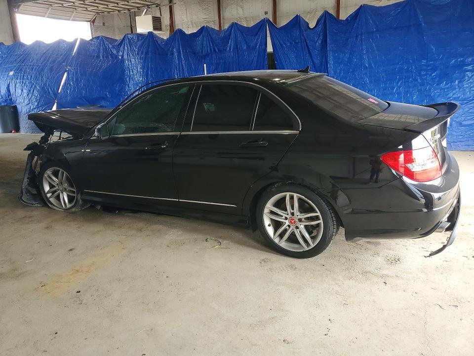 2012 MERCEDES-BENZ C 300 4MATIC — Фото 2 из 12