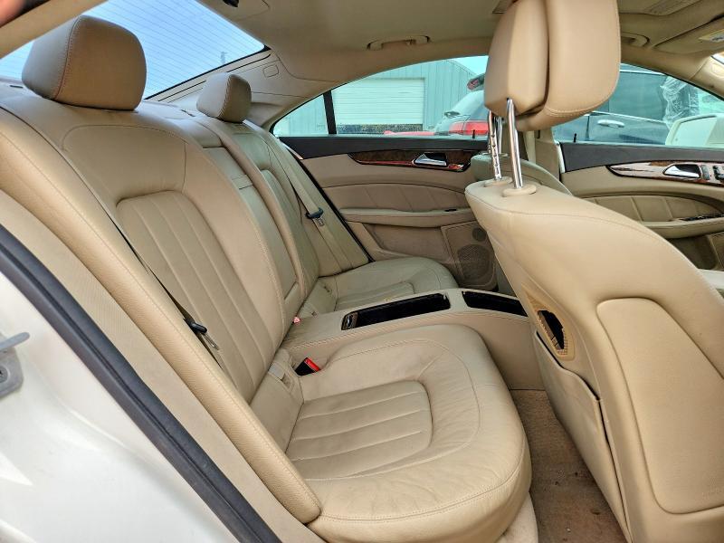 2012 MERCEDES-BENZ CLS 550 4MATIC — Фото 10 из 12