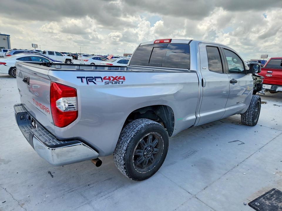 2018 TOYOTA TUNDRA SR5 — Фото 3 из 13