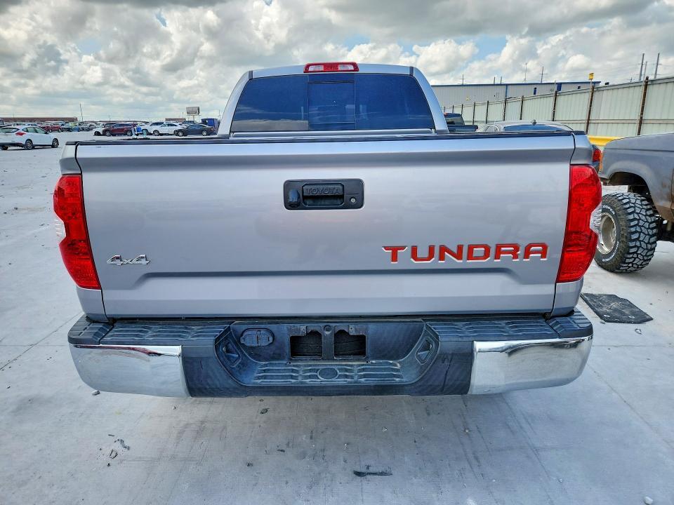 2018 TOYOTA TUNDRA SR5 — Фото 6 из 13