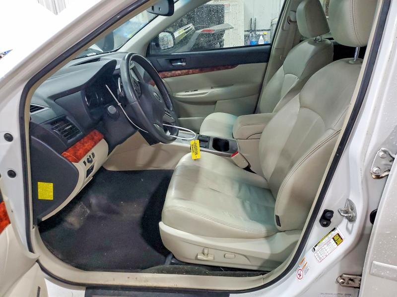 2012 SUBARU OUTBACK 2.5I LIMITED — Фото 7 из 12