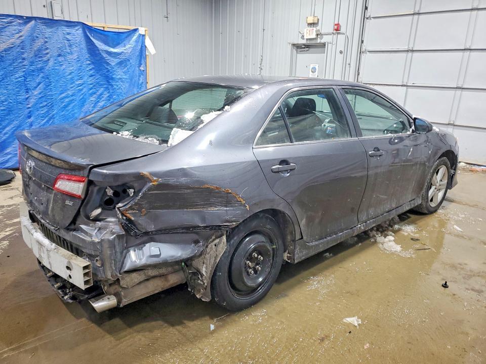 2012 TOYOTA CAMRY SE — Фото 3 из 13