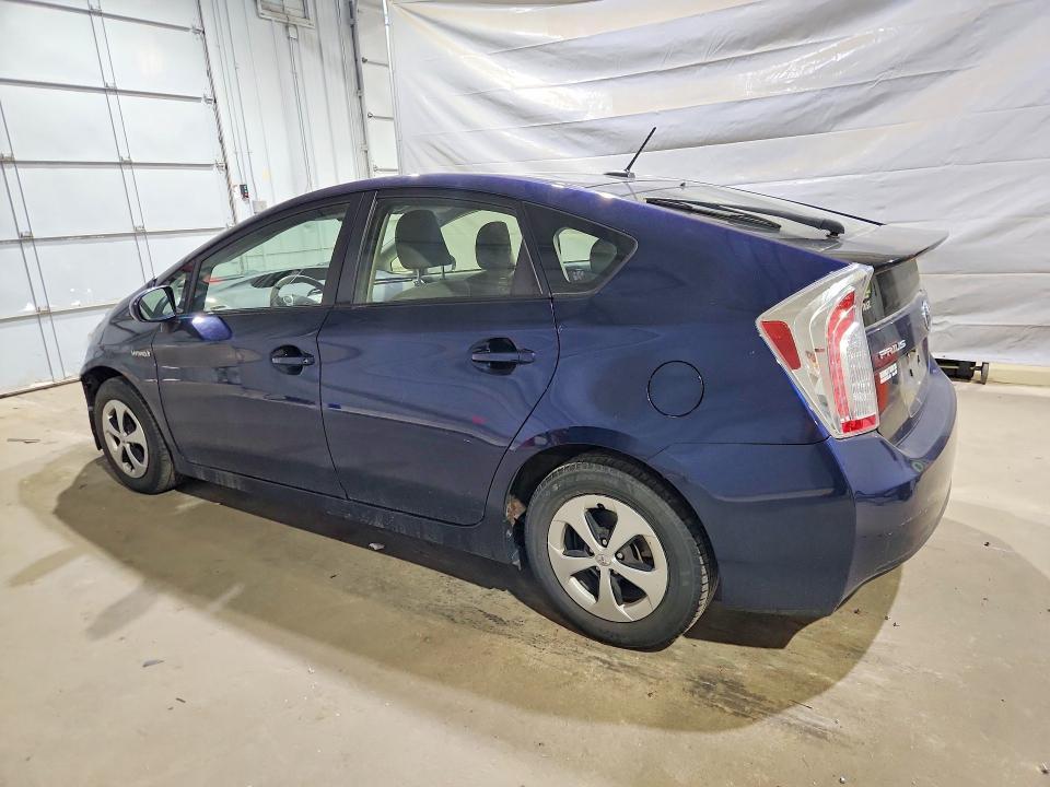 2012 TOYOTA PRIUS THREE — Фото 2 из 12