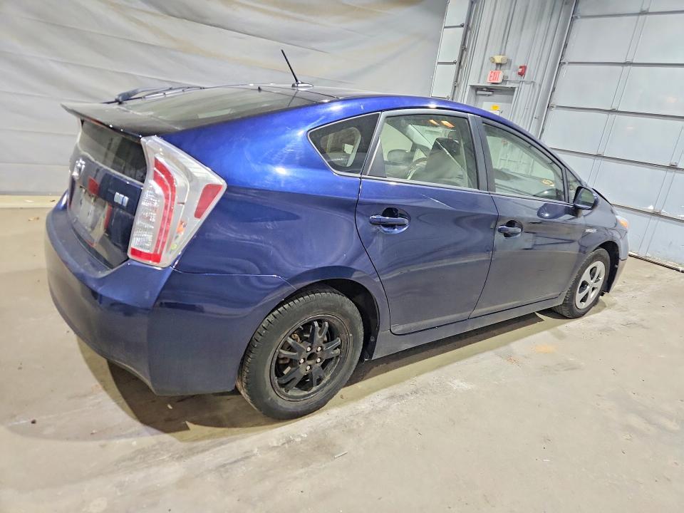 2012 TOYOTA PRIUS THREE — Фото 3 из 12