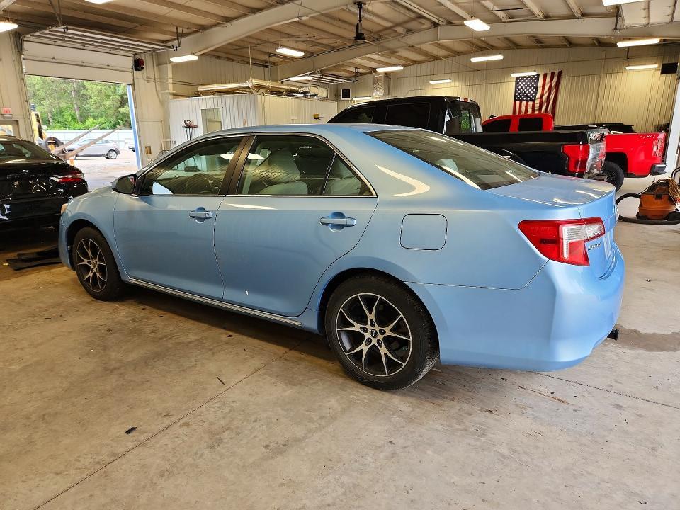 2012 TOYOTA CAMRY LE — Фото 2 из 12