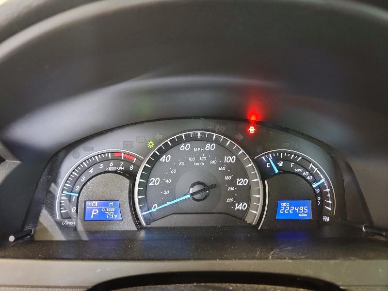 2012 TOYOTA CAMRY LE — Фото 9 из 12