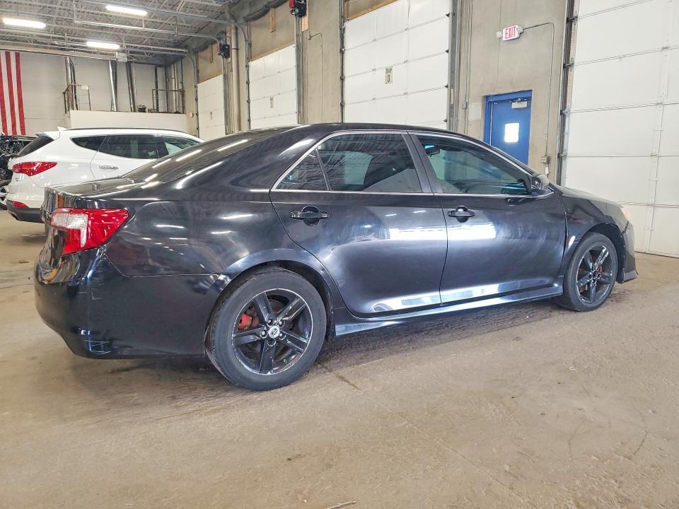 2012 TOYOTA CAMRY SE — Фото 3 из 12