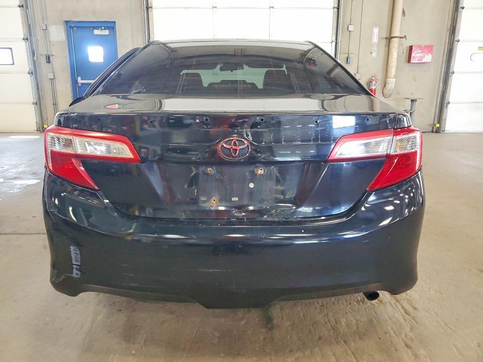 2012 TOYOTA CAMRY SE — Фото 6 из 12