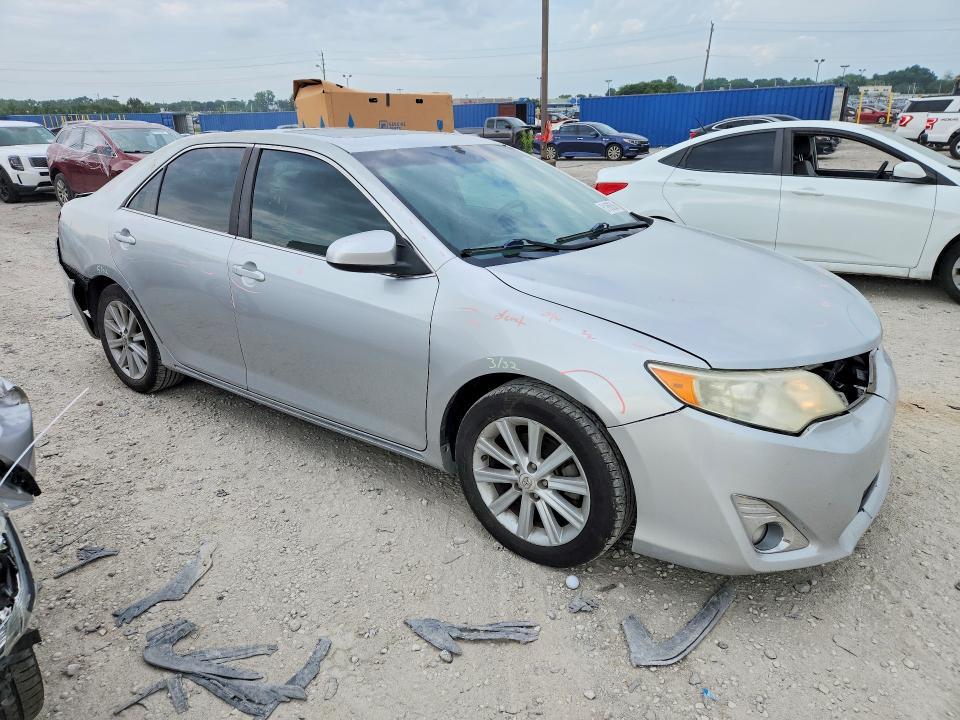 2012 TOYOTA CAMRY XLE — Фото 4 из 12