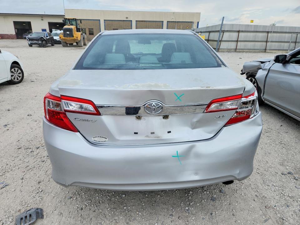 2012 TOYOTA CAMRY XLE — Фото 6 из 12