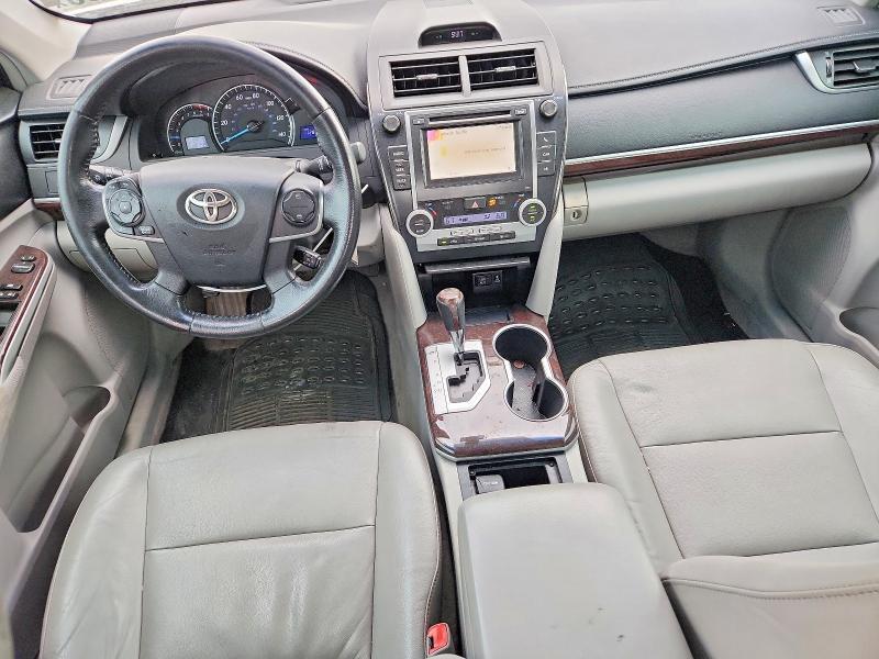 2012 TOYOTA CAMRY XLE — Фото 8 из 12
