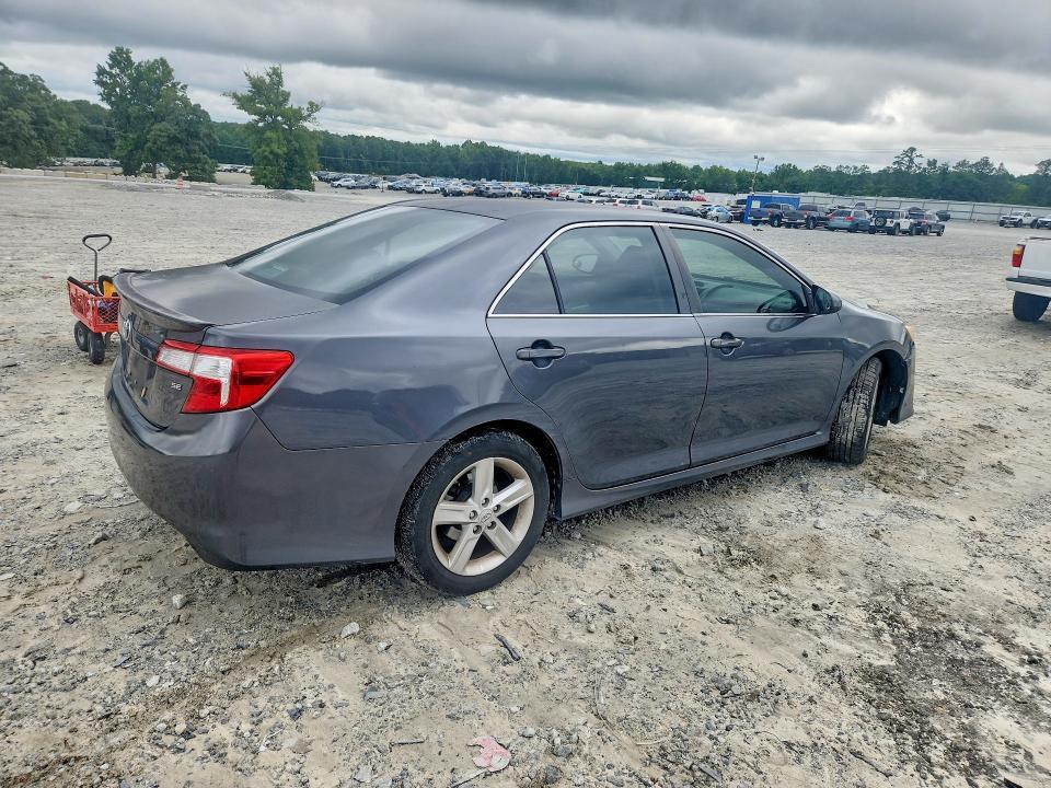 2012 TOYOTA CAMRY SE — Фото 3 из 12