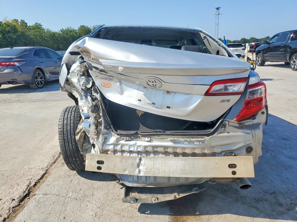 2012 TOYOTA CAMRY SE — Фото 6 из 12