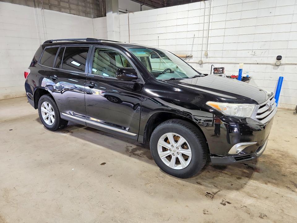 2012 TOYOTA HIGHLANDER SE — Фото 4 из 14
