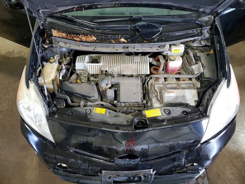 2012 TOYOTA PRIUS TWO — Фото 12 из 13