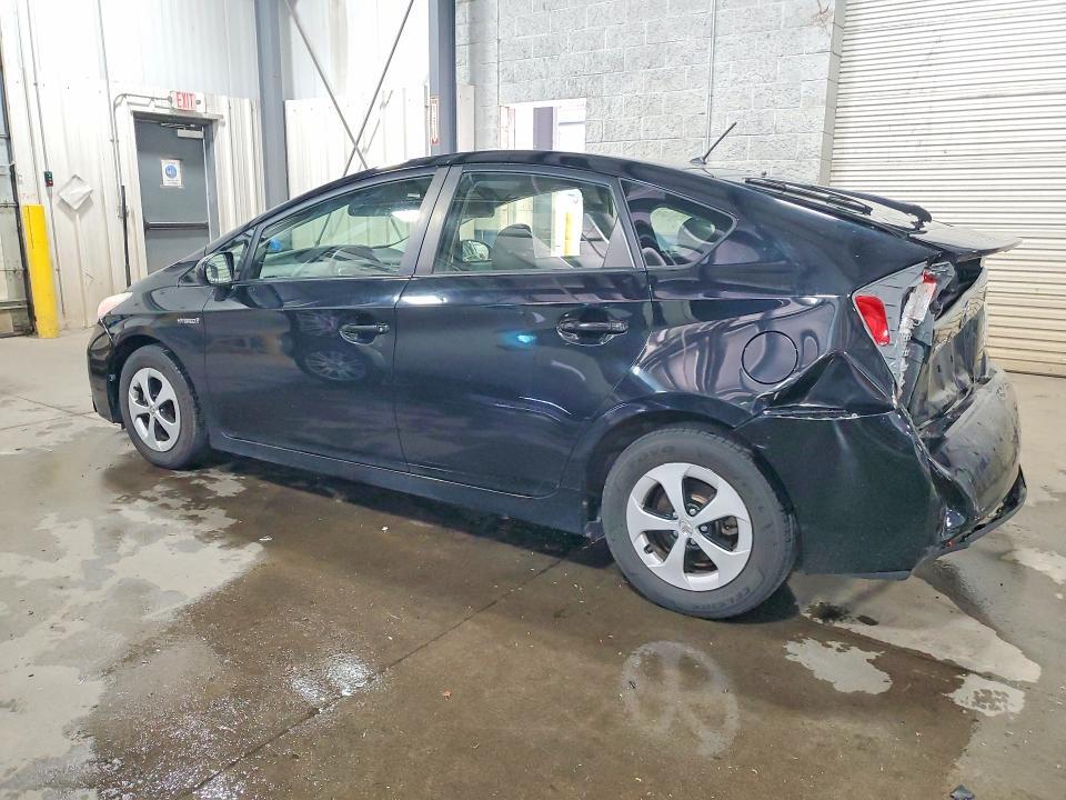 2012 TOYOTA PRIUS TWO — Фото 2 из 13