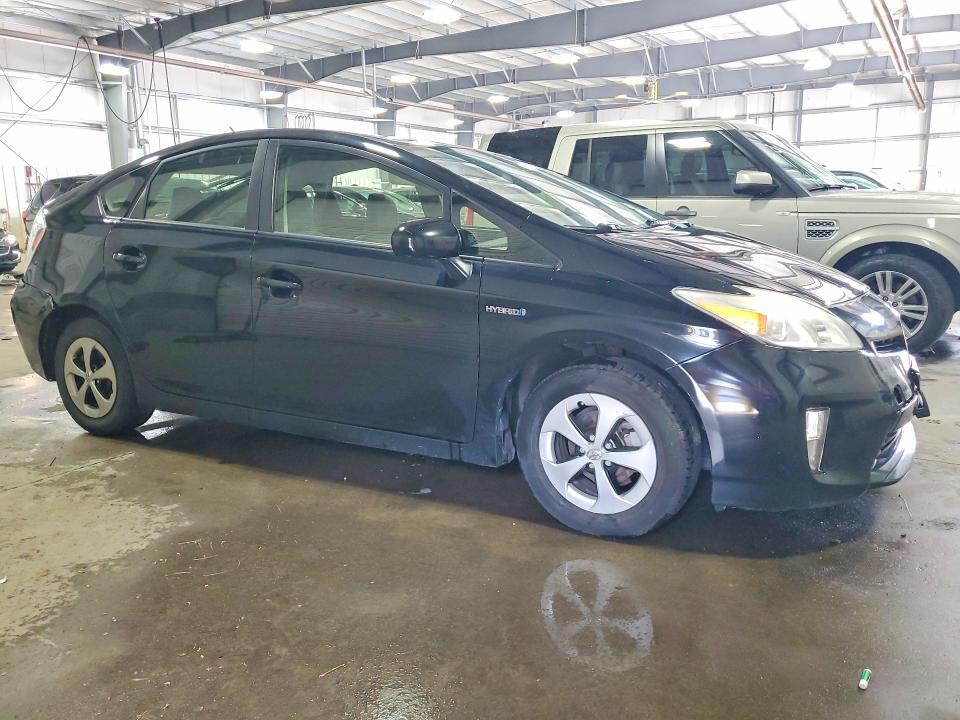 2012 TOYOTA PRIUS TWO — Фото 4 из 13
