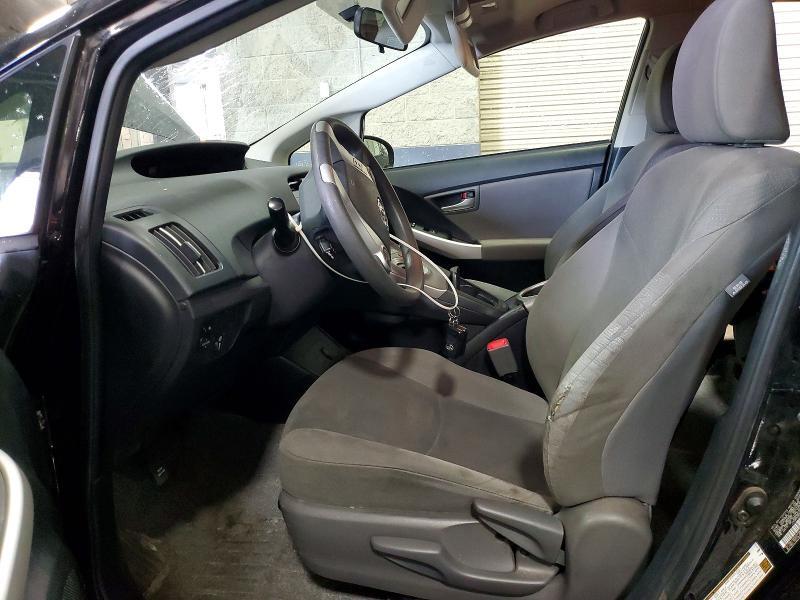 2012 TOYOTA PRIUS TWO — Фото 7 из 13