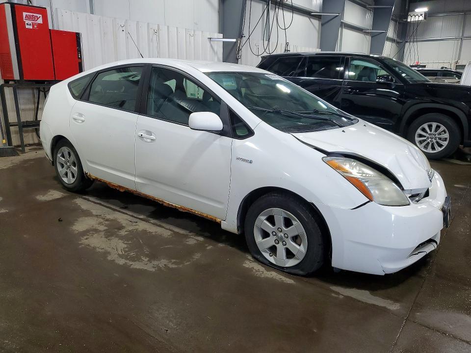 2012 TOYOTA PRIUS BASE — Фото 4 из 12