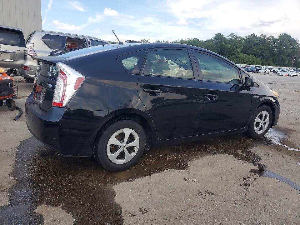 2012 TOYOTA PRIUS TWO — Фото 3 из 13