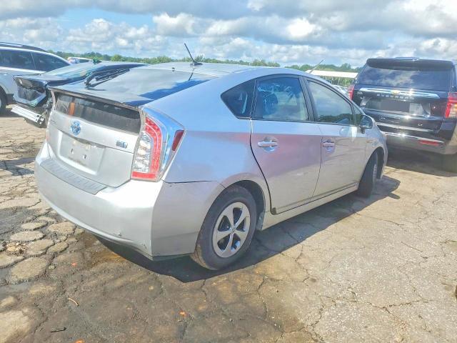 2012 TOYOTA PRIUS THREE — Фото 3 из 12