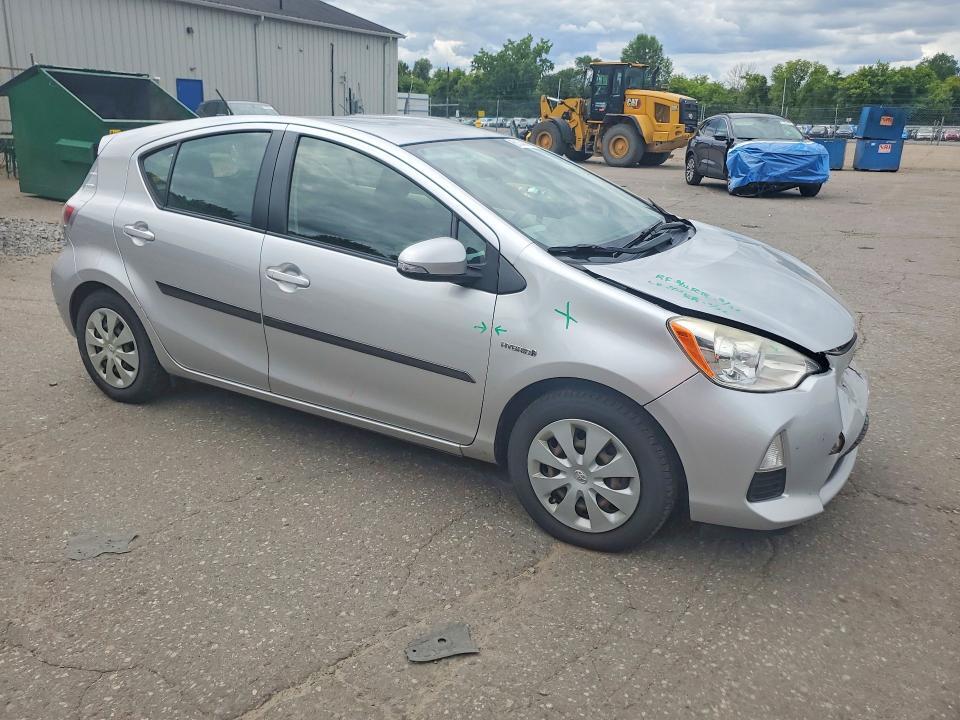 2012 TOYOTA PRIUS C TWO — Фото 4 из 13