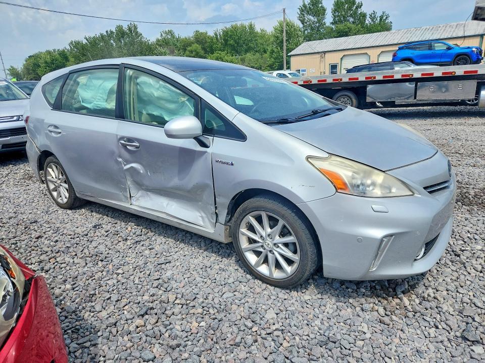 2012 TOYOTA PRIUS V FIVE — Фото 4 из 12