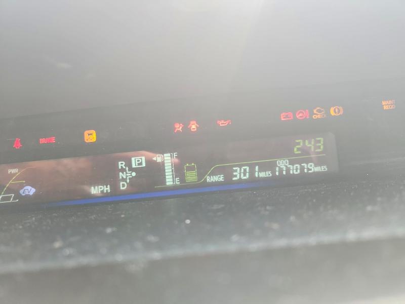2012 TOYOTA PRIUS V FIVE — Фото 9 из 12