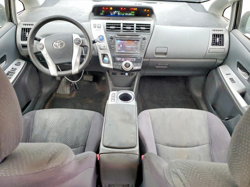 2012 TOYOTA PRIUS V TWO — Фото 8 из 12