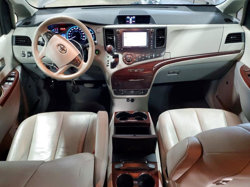 2012 TOYOTA SIENNA XLE 7-PASSENGER AUTO ACCESS SE — Фото 8 из 13