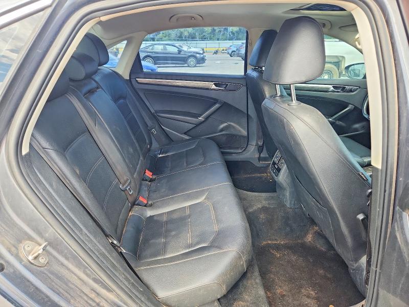 1VWBA7A31JC019726 2018 VOLKSWAGEN PASSAT photo no. 10