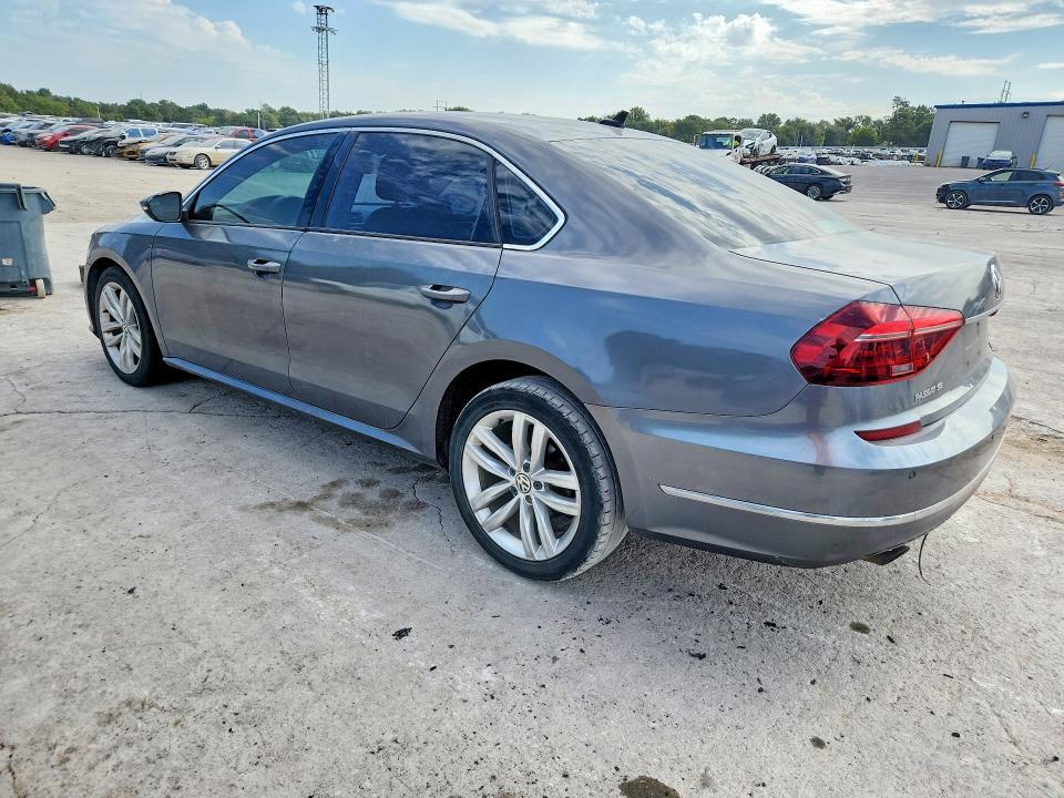 1VWBA7A31JC019726 2018 VOLKSWAGEN PASSAT photo no. 2