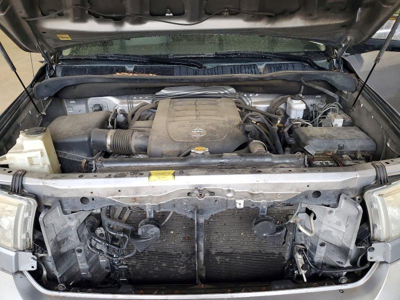 2012 TOYOTA TUNDRA CREWMAX SR5 — Фото 11 из 12