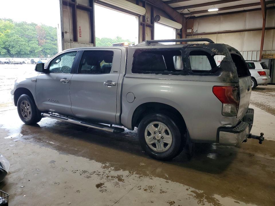 2012 TOYOTA TUNDRA CREWMAX SR5 — Фото 2 из 12