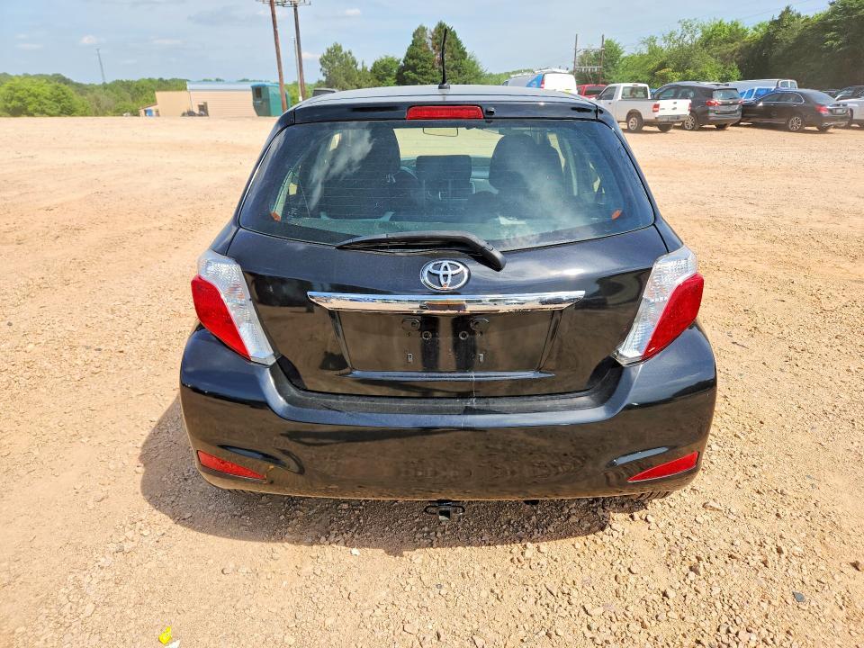 2012 TOYOTA YARIS 5-DOOR L — Фото 6 из 13