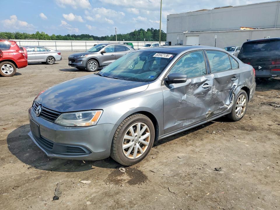 3VWDP7AJ4CM355443 2012 VOLKSWAGEN JETTA photo no. 1