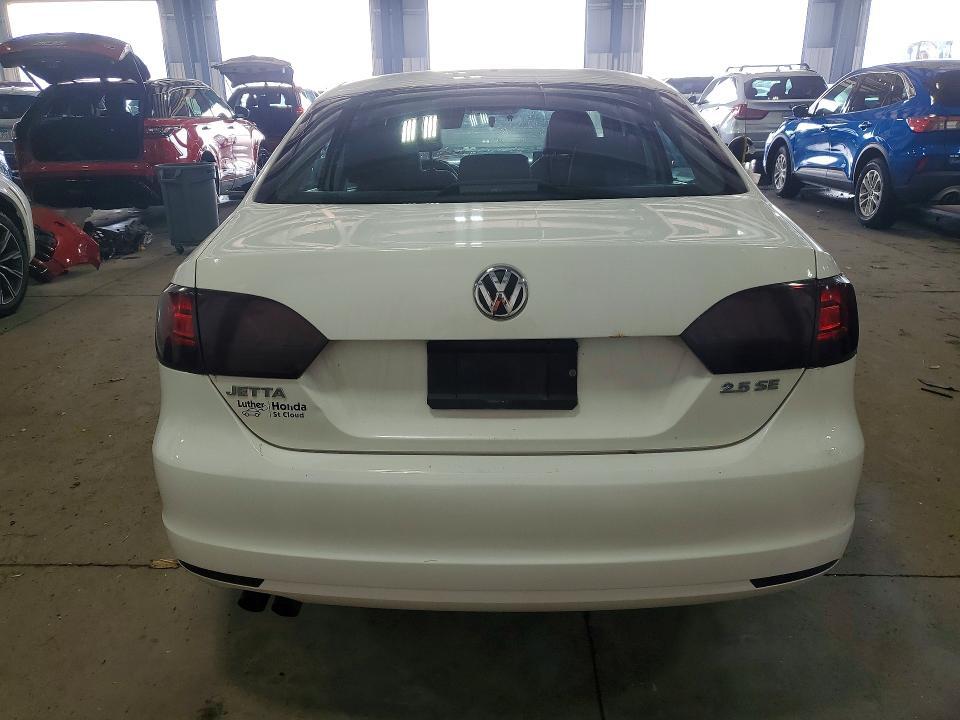 2012 VOLKSWAGEN JETTA SE — Фото 6 из 12