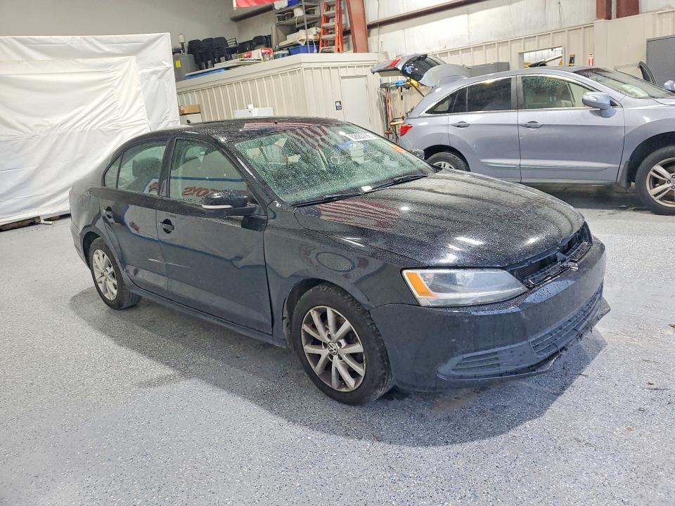 2012 VOLKSWAGEN JETTA SE — Фото 4 из 12
