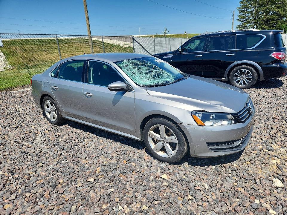 2012 VOLKSWAGEN PASSAT SE — Фото 4 из 12