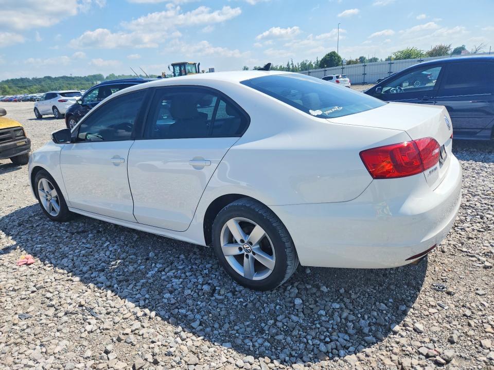 2012 VOLKSWAGEN JETTA TDI — Фото 2 из 12